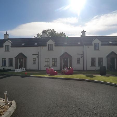 Ulster Cottages Бушмилс Екстериор снимка