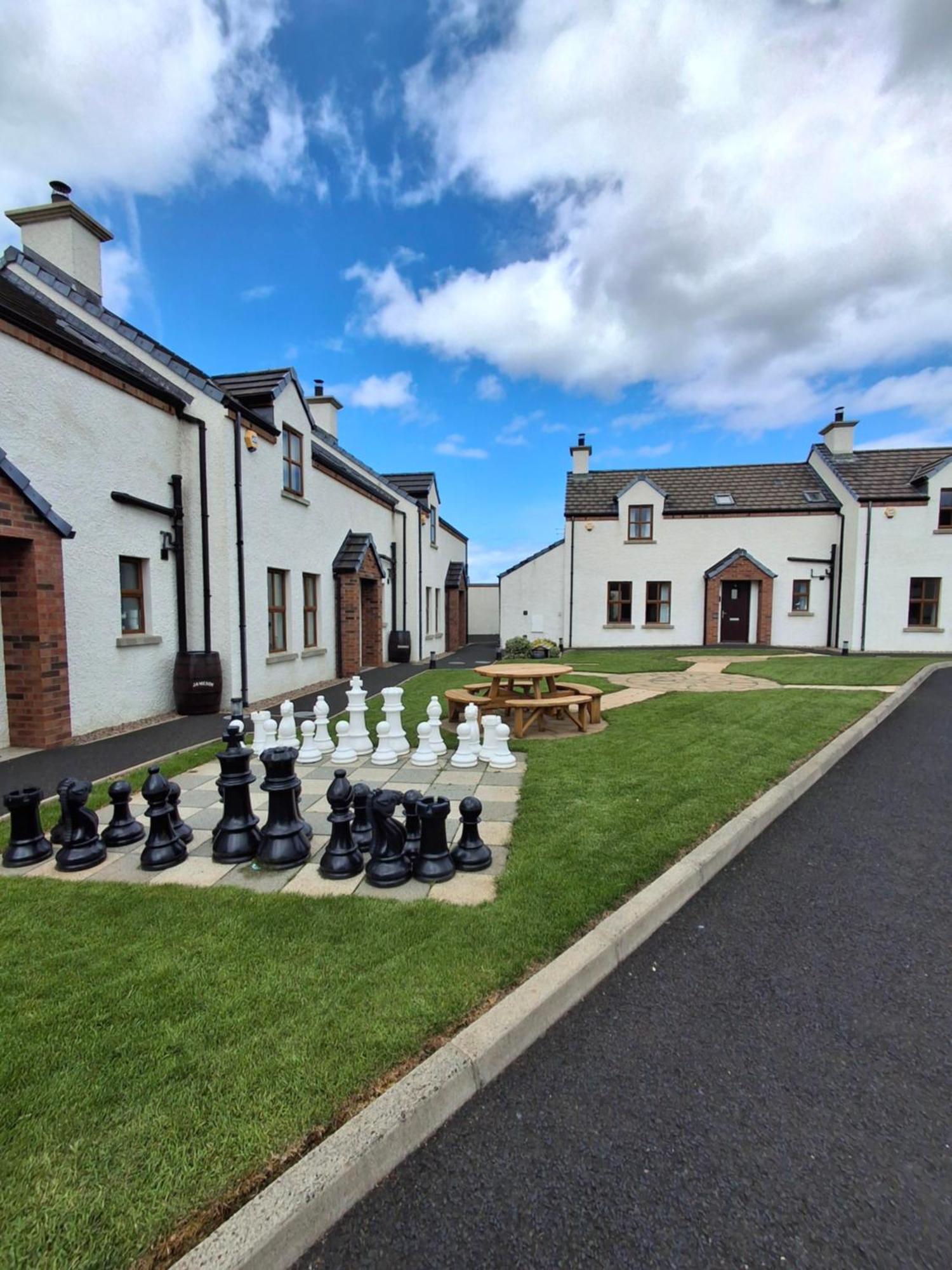 Ulster Cottages Бушмилс Екстериор снимка